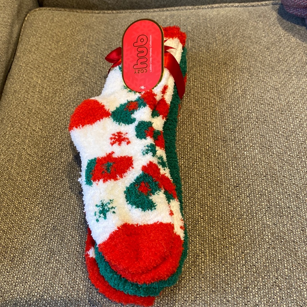 Cozy hub Christmas socks 3 pack size 9-11